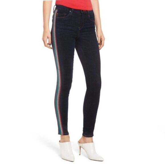 BLANK NYC Dark Wash Skinny Jeans! - Picture 1 of 8